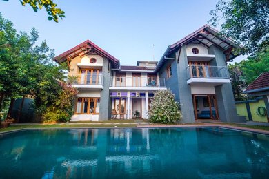 Hibiscus Resort Near Cochin International Airport